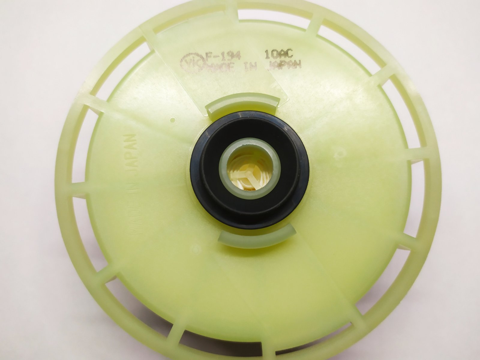 Фильтр топливный F194 VIC