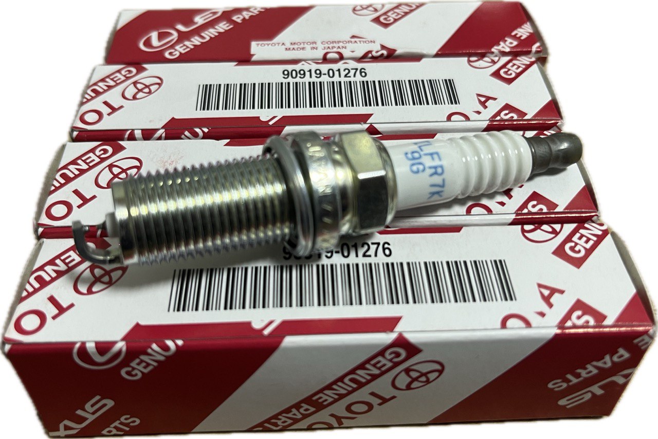 Оригинальная иридиево-платиновая свеча зажигания Toyota / Lexus 90919‑01276 (9091901276) – идентична NGK DILFR7K9G для двигателя 8AR‑FTS (Lexus GS, IS, NX, RC, RX, Toyota Highlander)