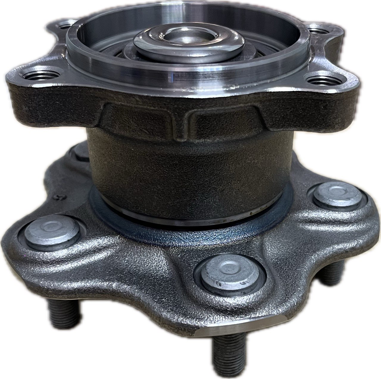 Оригинальная задняя ступица колеса в сборе NTN HUB042T10 – аналог Nissan 43202‑3Z010, 43202‑9W200, 43202‑ZB600, 43202‑CN000, 43202‑8J000 для Nissan Teana J31, Maxima (2004‑2008), Altima (2002‑2006)