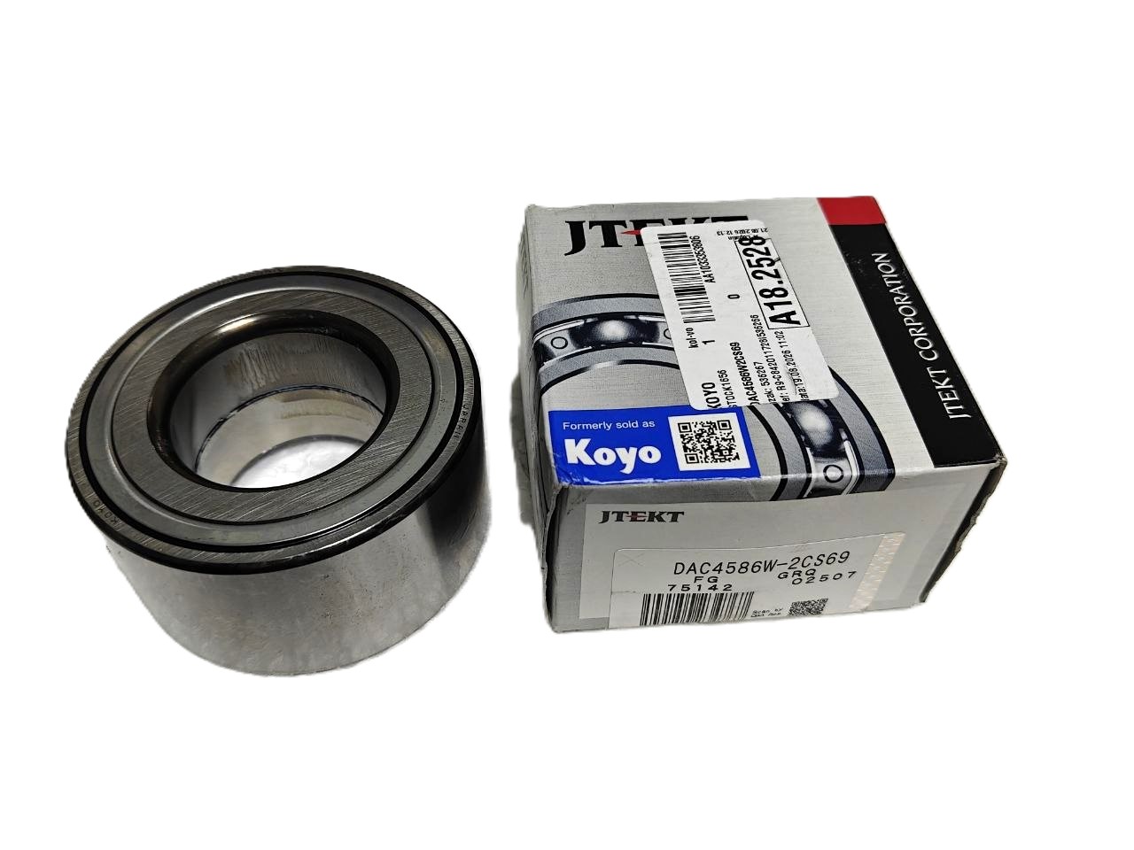 Подшипник передней ступицы DAC4586W2CS69 KOYO — аналог 9036945006 / 90369A0002, для Toyota Highlander / Sienna / Lexus RX, 45x86x45