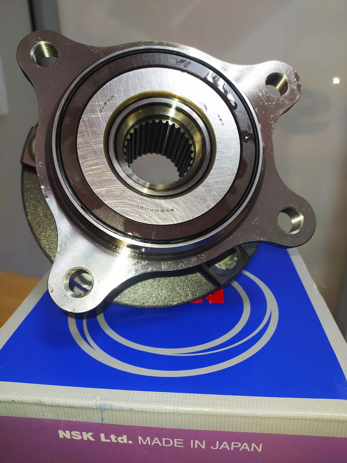 Ступица передняя левая 66BWKH30D NSK