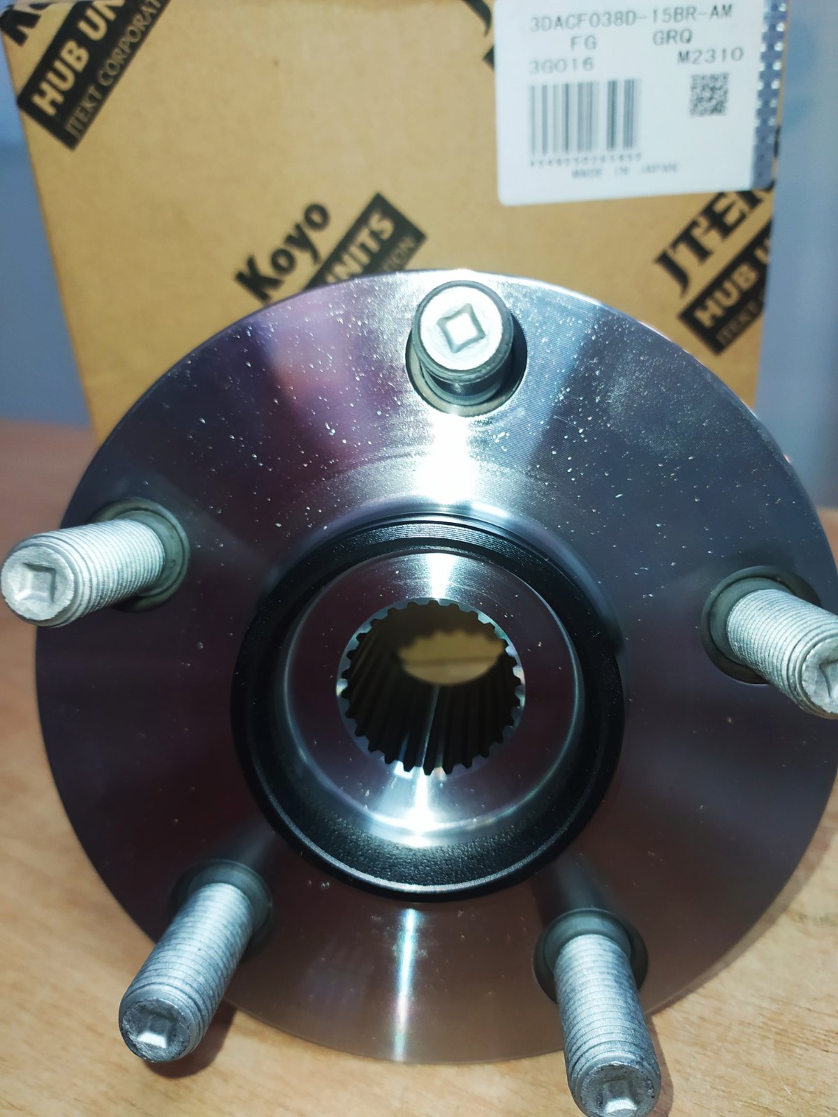 Ступица передняя 3DACF038D15AR KOYO