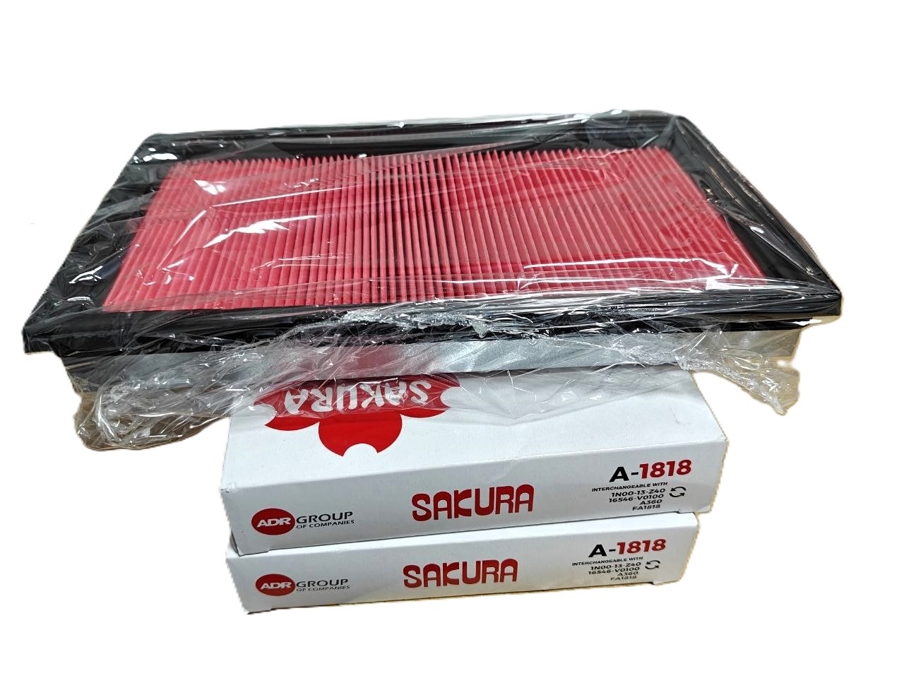 Воздушный фильтр двигателя SAKURA A1818 – аналог Nissan 16546-0Z000, 16546-70J00, 16546-V0100, Subaru 16546-AA020, Suzuki 13780-54LA0, Ford 1 112 655, Isuzu 8-94455-838-0 для Nissan, Subaru, Suzuki, Infiniti, Ford, Mazda, Isuzu, Fiat